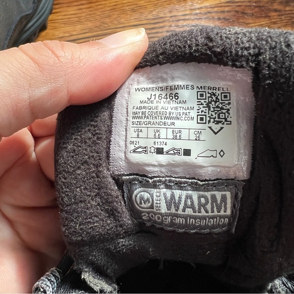 Merrell Waterproof Boots - Picture 7 of 9